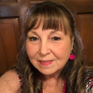 Meet your Posher, Sharlotte